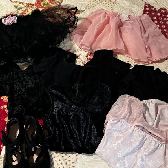 Little girls ballet outfit collection - Size 6-7